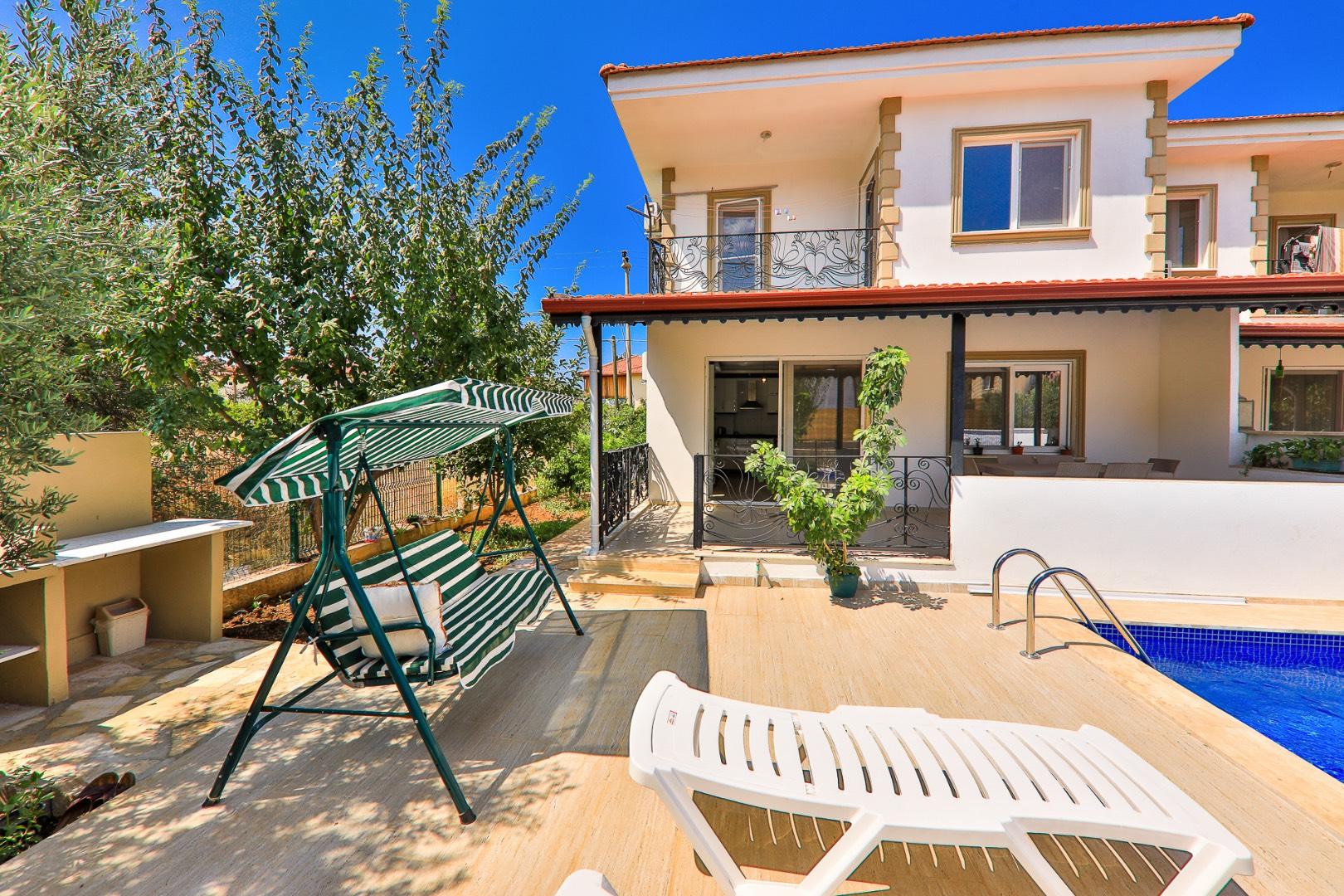 Kaş Andifli'de Aile Konaklamasına Uygun, Özel Havuzlu, Şık Villa-36069