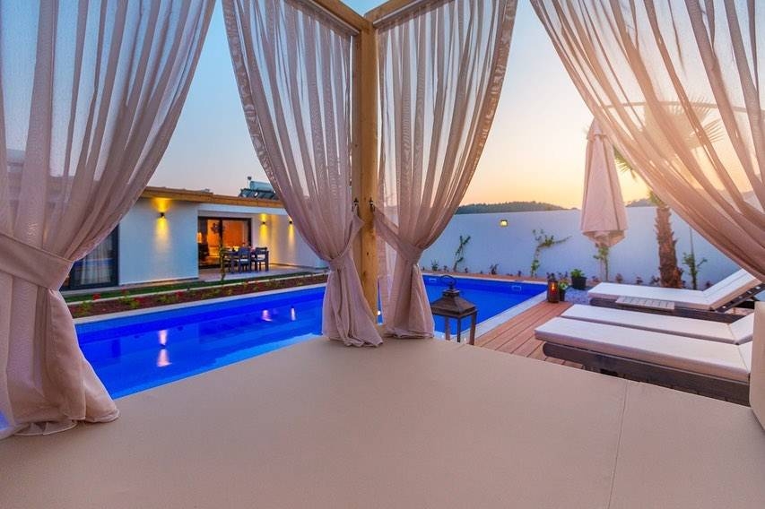 Fethiye Ölüdeniz'de Çekirdek Ailelere Uygun, Özel Havuzlu, Şık Villa