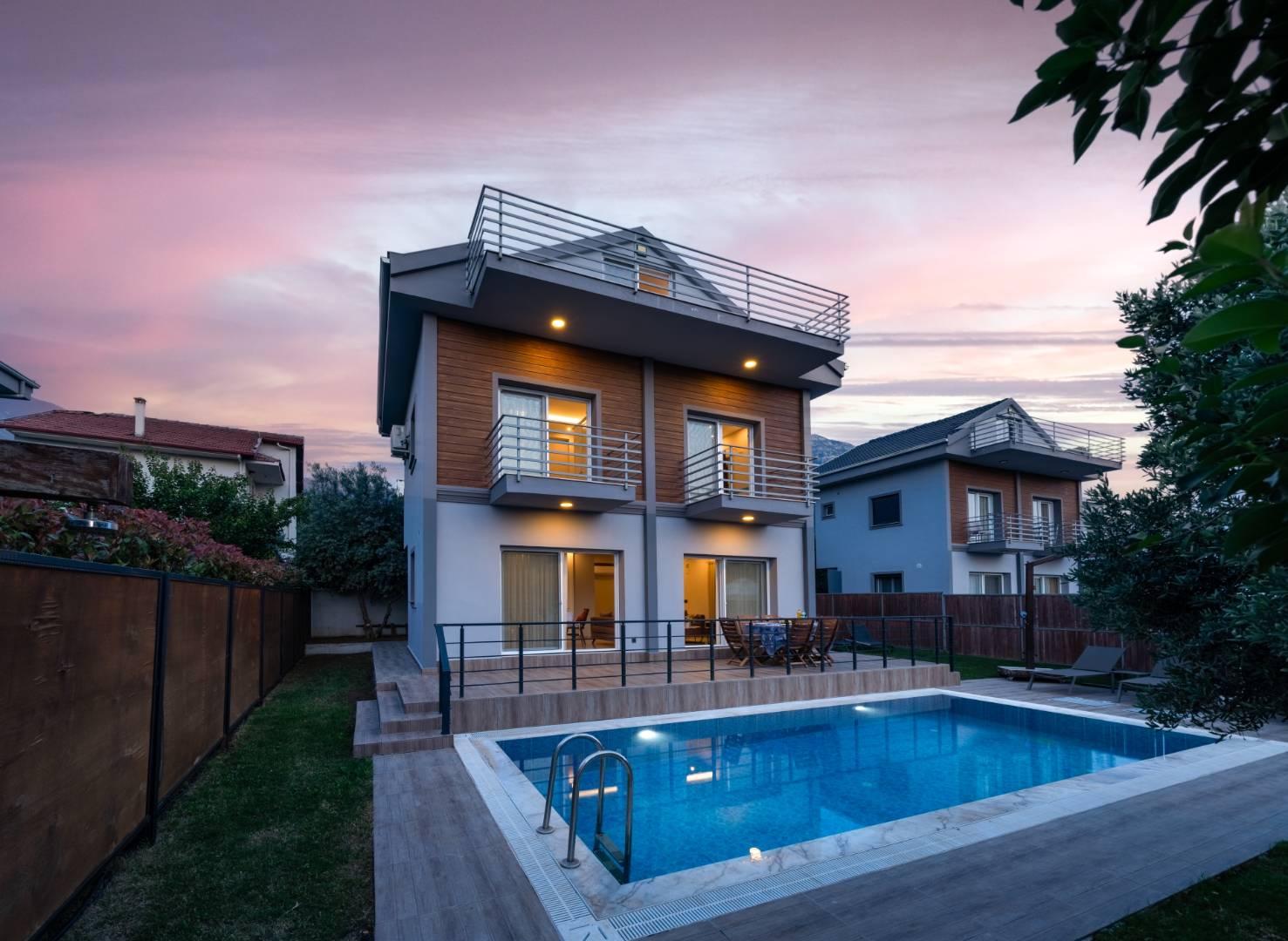 Fethiye Ölüdeniz'de Geniş Ailelere Uygun, Özel Havuzlu, Konforlu Villa-35756