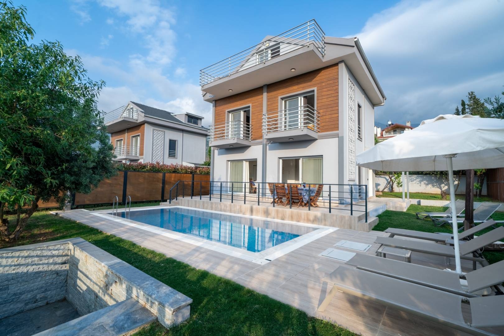 Fethiye Ölüdeniz'de Geniş Ailelere Uygun, Özel Havuzlu, Konforlu Villa