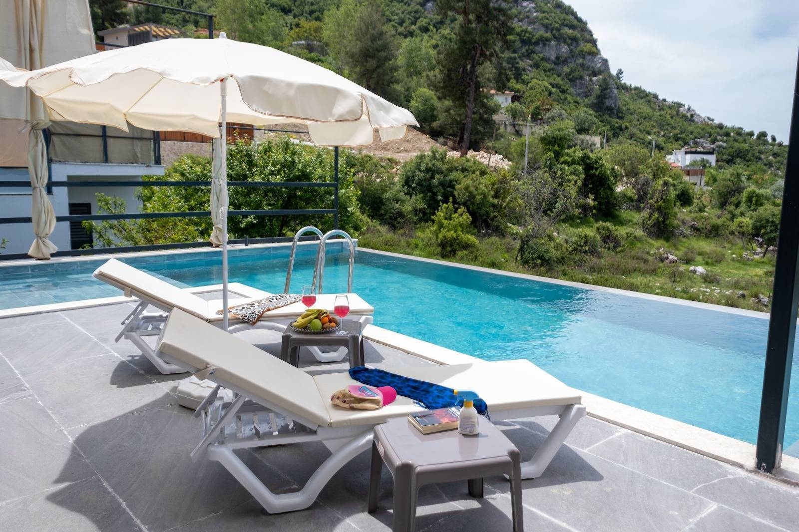 Kaş İslamlar'da Enfes Doğa Manzaralı, Özel Havuzlu, 3+1 Villa