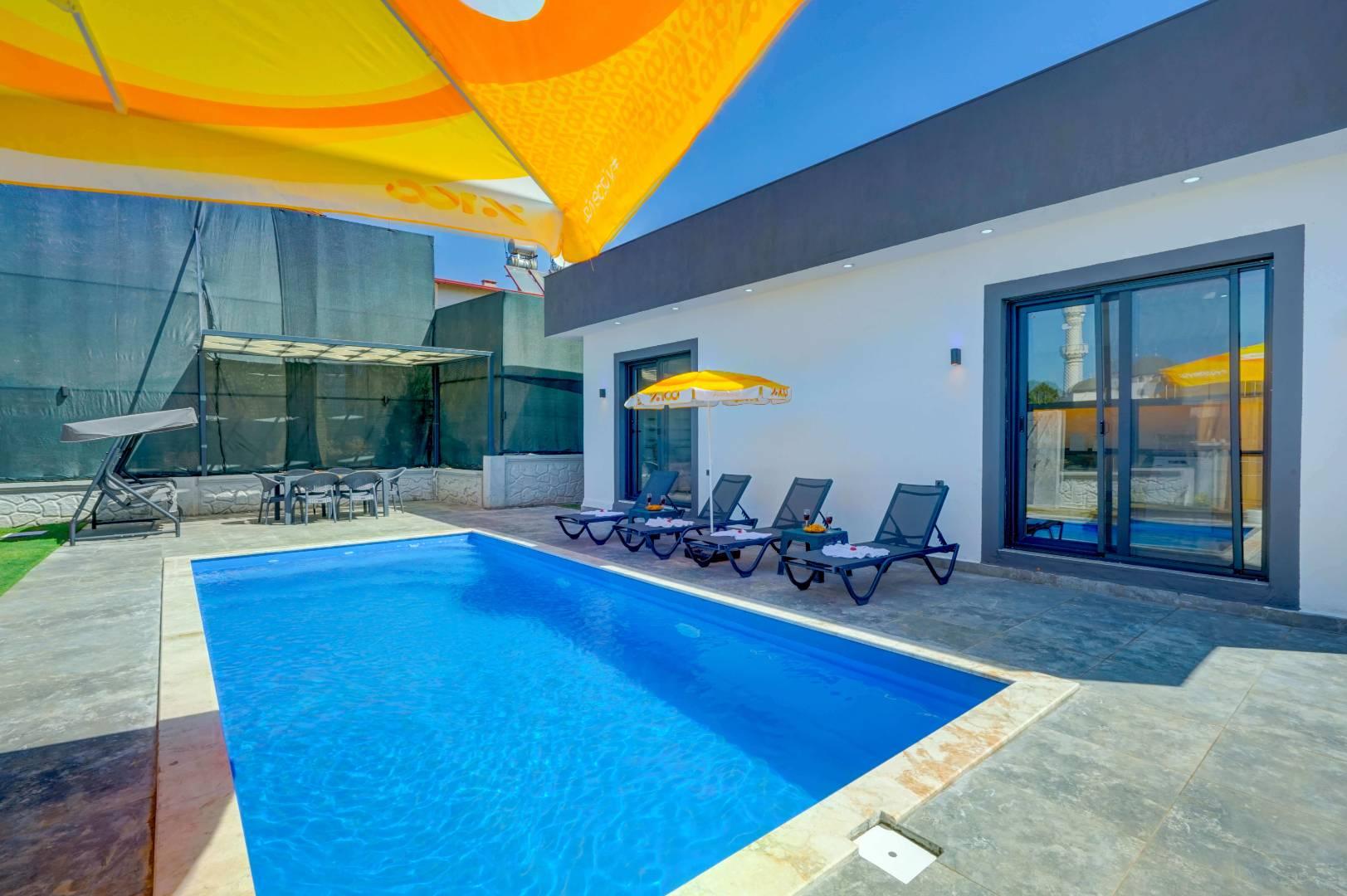 Fethiye Çamköy'de Çekirdek Ailelere Uygun, Özel Havuzlu, Modern Villa-38866