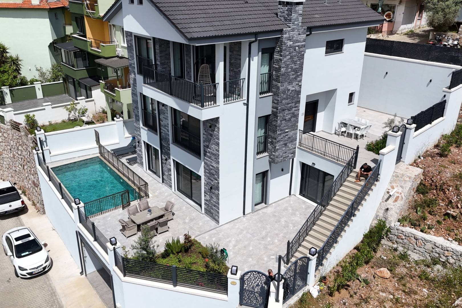 Marmaris Karşıyaka'da Geniş Ailelere Uygun Lüks Villa