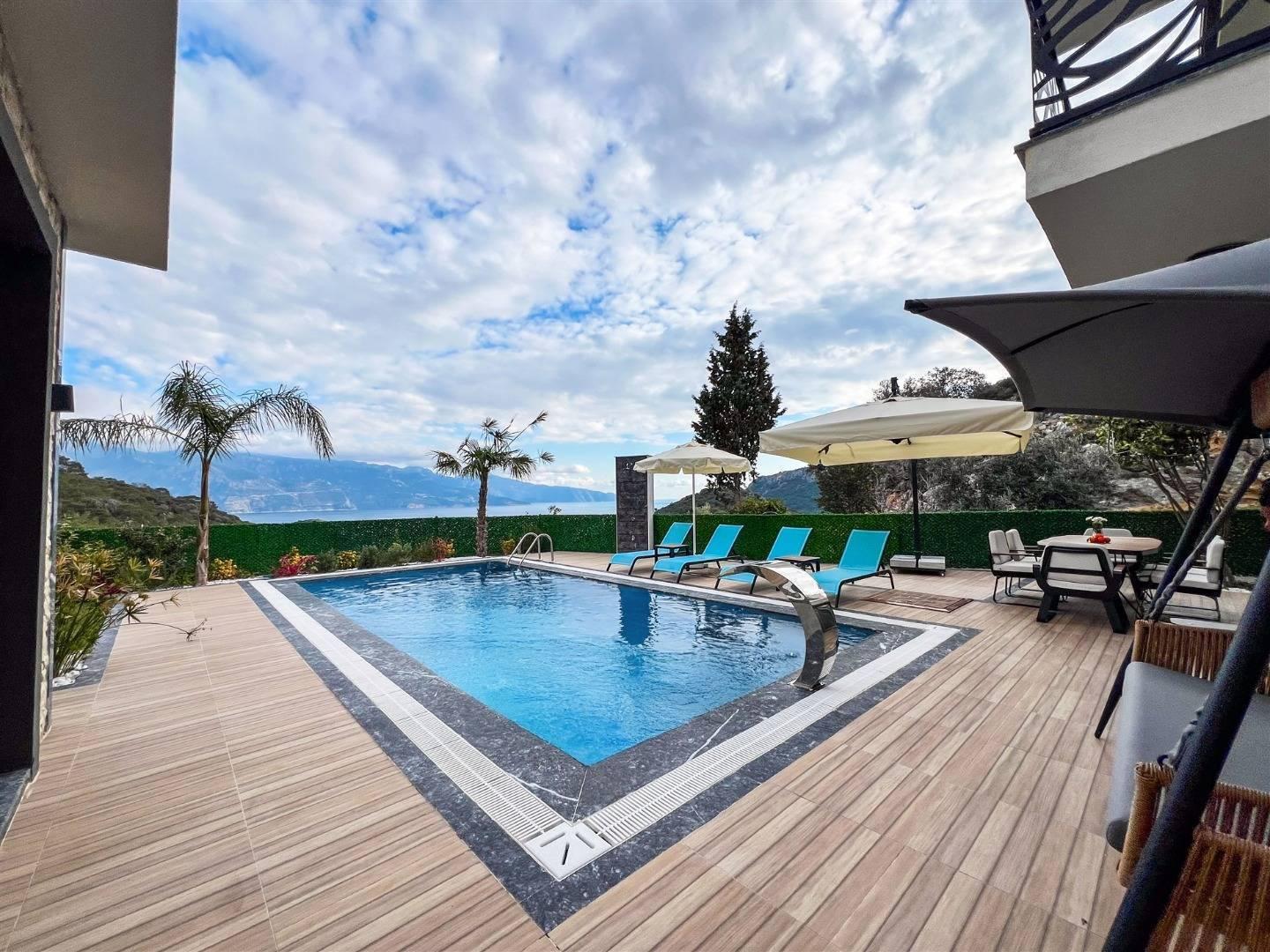 Fethiye Kayaköy’de Geniş Ailelere Uygun, Özel Havuzlu, 3+1 Villa-42014