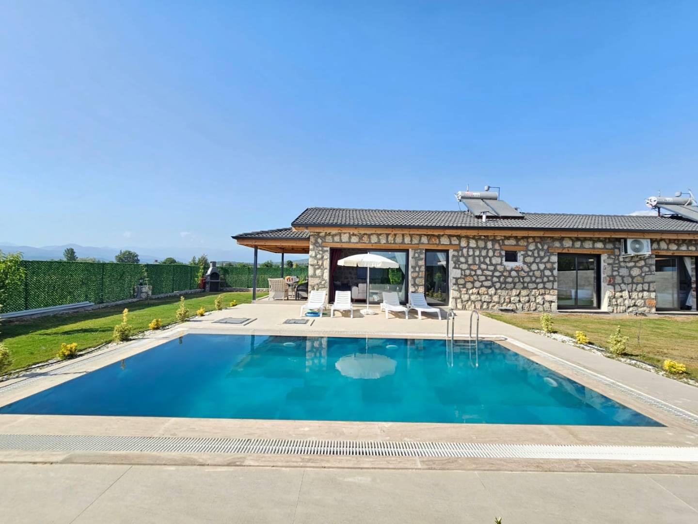 Muğla Seydikemer'de Sakin Konumda, Özel Havuzlu, 2+1 Villa-42766