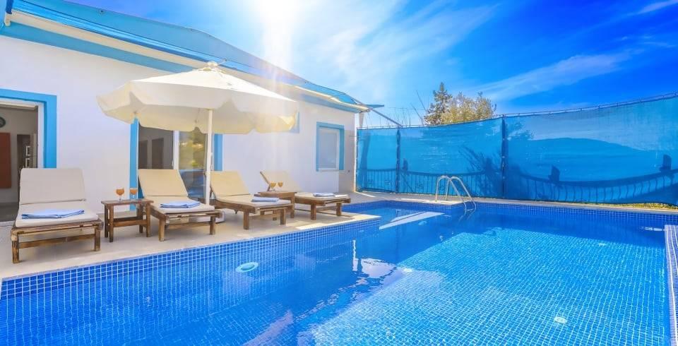 Kaş Yeşilköy'de Doğa İçerisinde, Korunaklı Özel Havuzlu, Modern Villa-40317