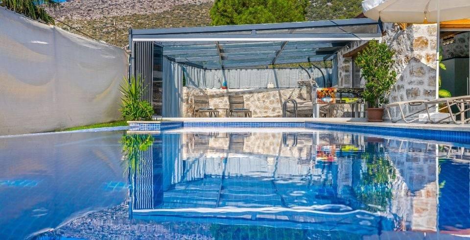 Kaş Yeşilköy'de Yeşillikler İçerisinde, Özel Havuzlu, Konforlu Villa-40375